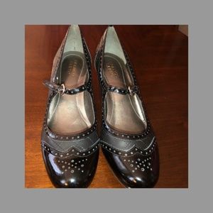 Franco Sarto Embrace Mary Jane Pump